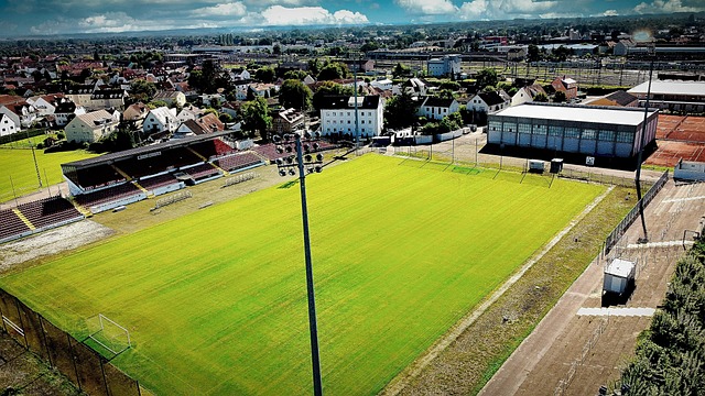 论压力下 论压力下